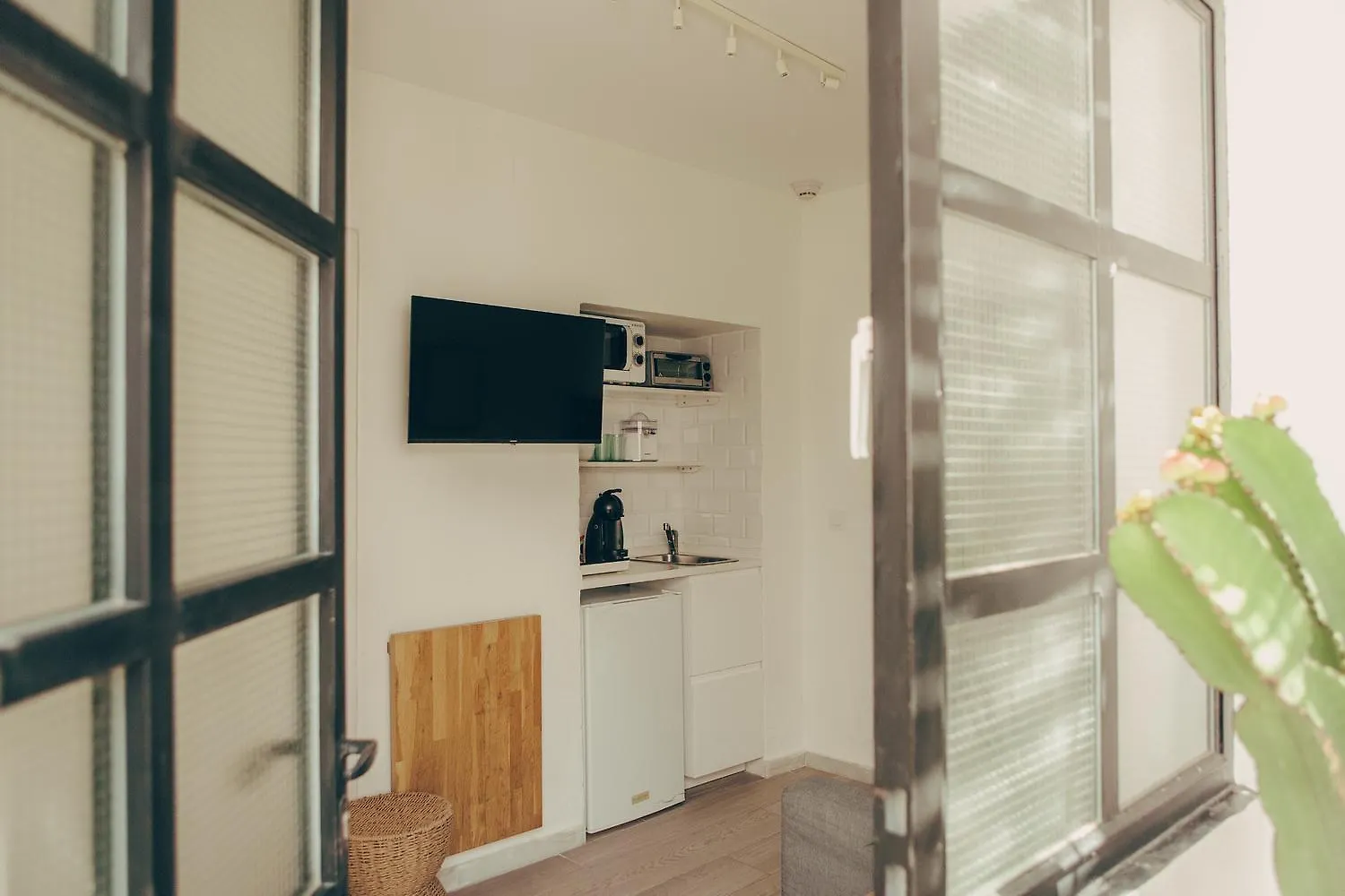 Naos Apartments - Beachside & Downtown Stay Conil De La Frontera 0*,  Spain